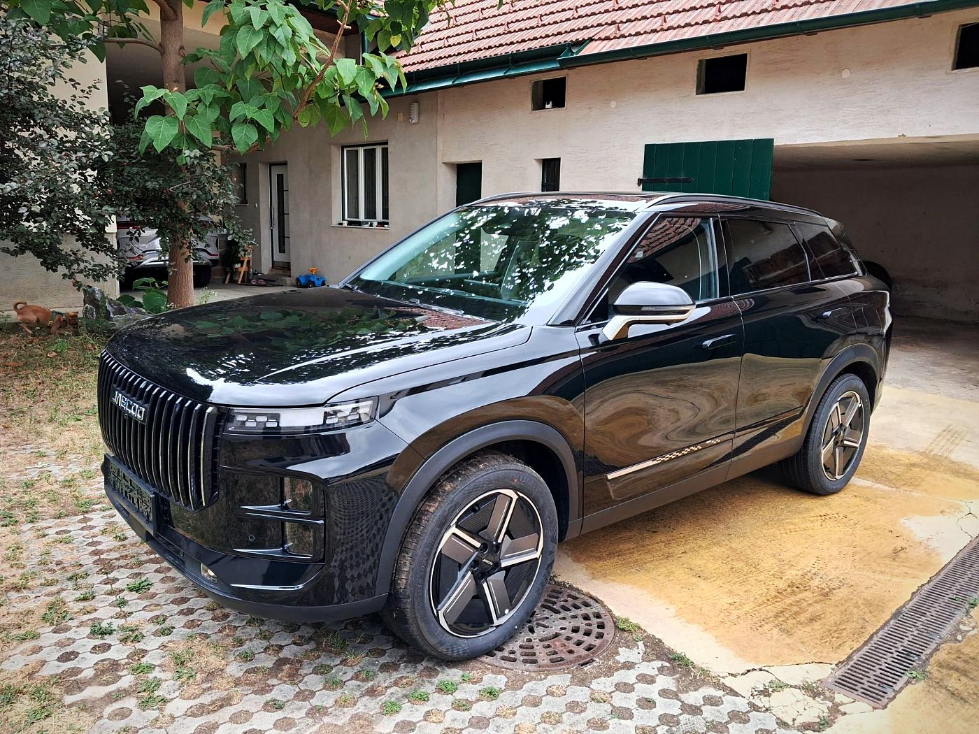 Neuer JAECOO 7 in Schwarz